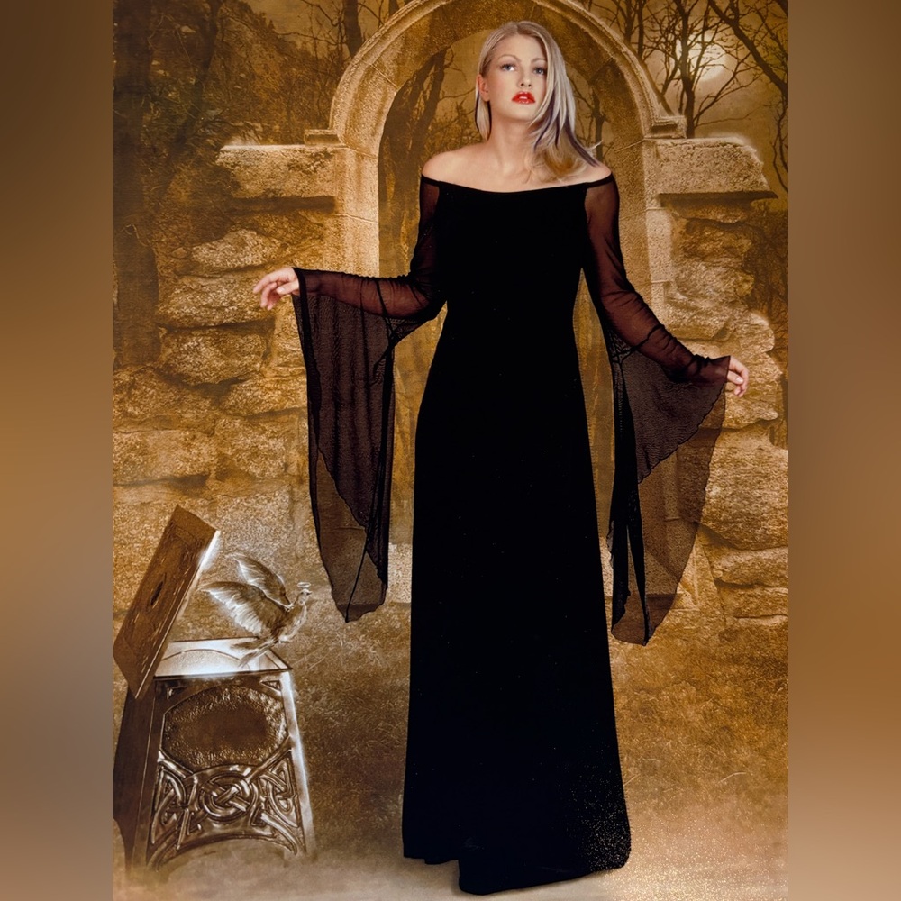 Elegant Black Maxi Dress